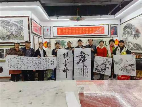 唐山書畫家走進遵化盛世典藏藝術館 深化文化藝術交流，共繪時代新篇